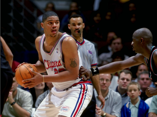 一支球队要 一支球队要