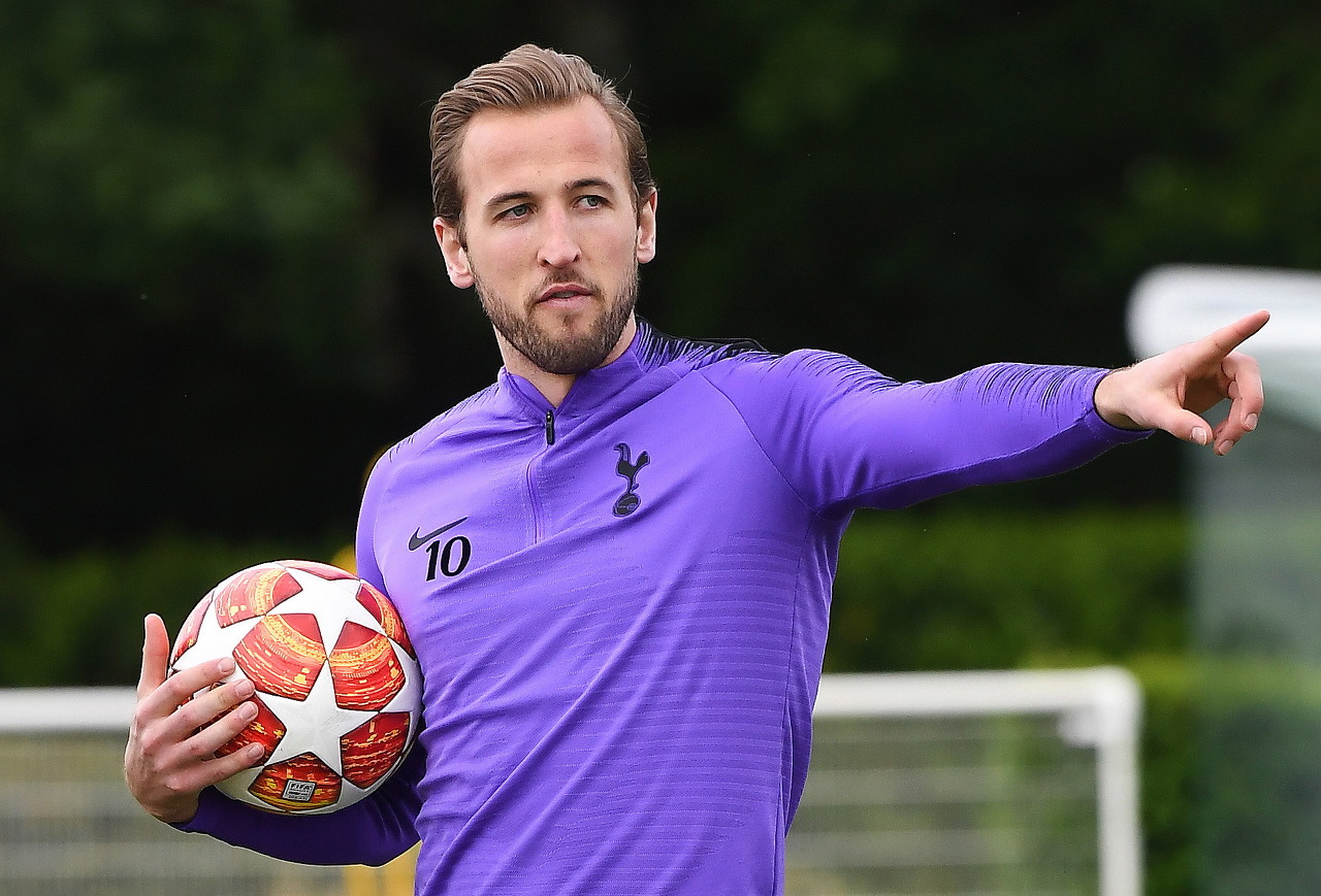 成为全球足 成为全球足