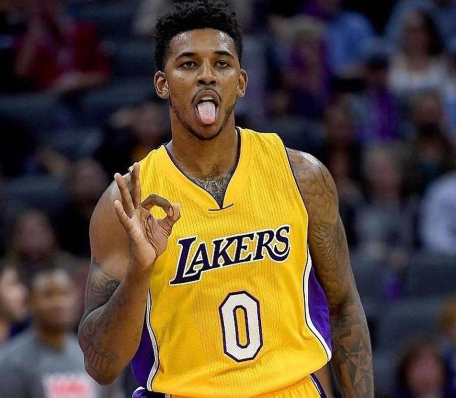 屏幕退场 屏幕退场